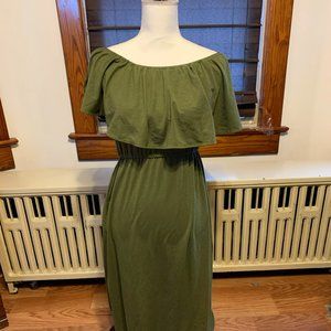 Off the Shoulder Olive Maxi Dress size Large
